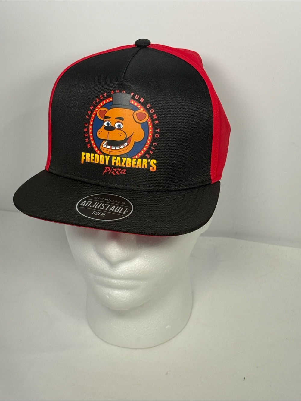 Bioworld Freddy Fazbear's Pizza Black and Red Snapback Hat